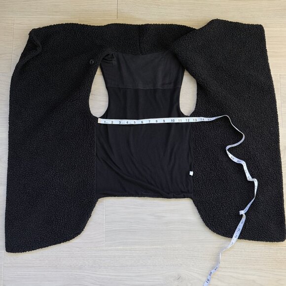 Sz Small ALO Yoga Cozy Up Fuzzy Fleece Vest - Picture 6 of 6